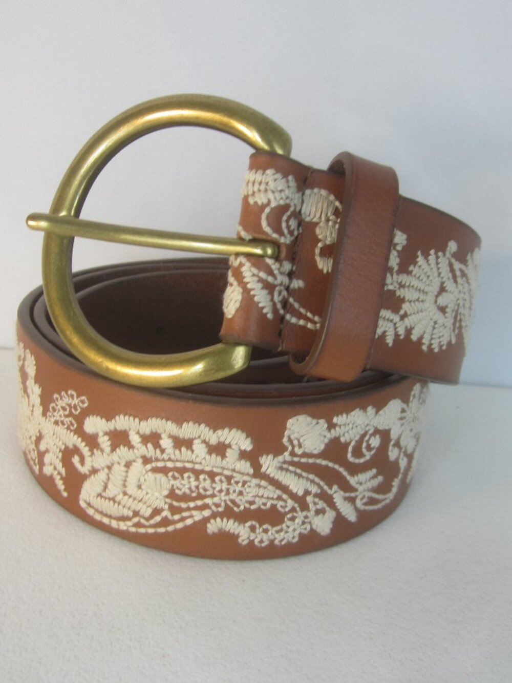 NEW Lucky Brand Women M Brown Ivory Embroidered Paisley Leather Belt 33" - 37"